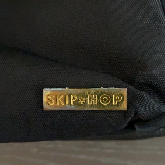 Skip Hop Chelsea Downtown diaper bag - Picture 5 of 7